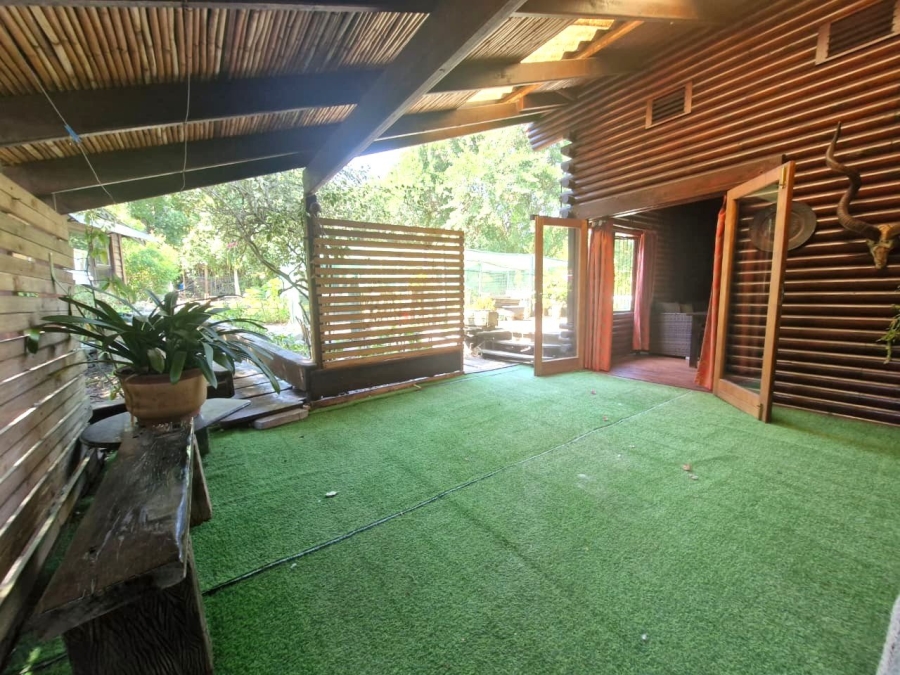 To Let 2 Bedroom Property for Rent in Hunters Home Western Cape